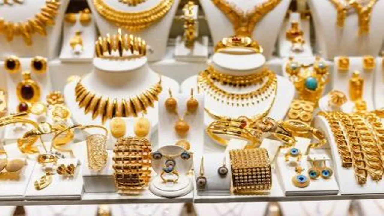 ارتفاع أسعار الذهب 40 جنيهًا محليًا خلال تعاملات المنتصف: الأسباب وراء ذلك!